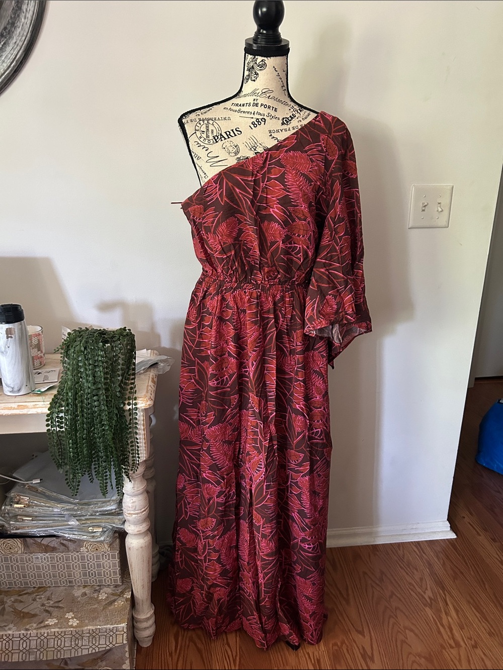 Chelsea 28 Floral One Shoulder Maxi Dress Women's size L